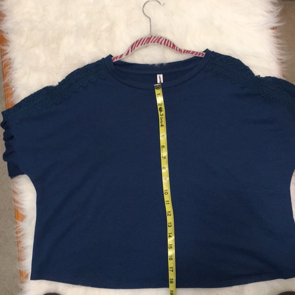 Exhilaration long sleeve crop top with lace detail - Picture 5 of 6